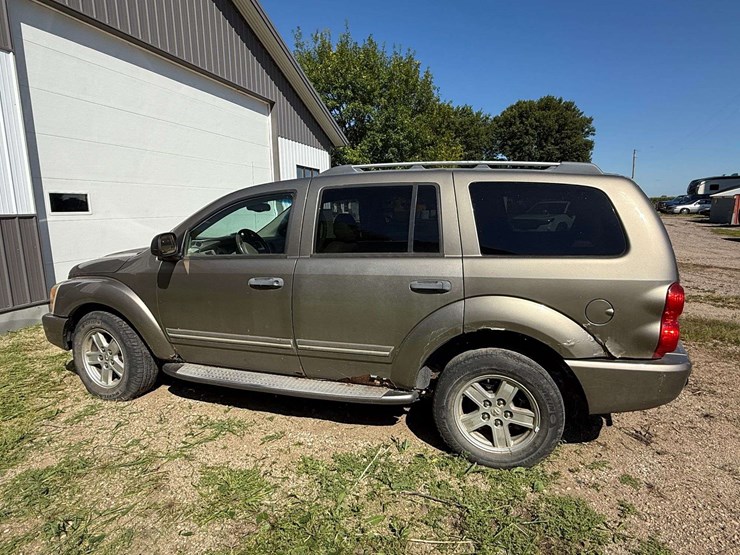 2006-dodge-durango-image-11