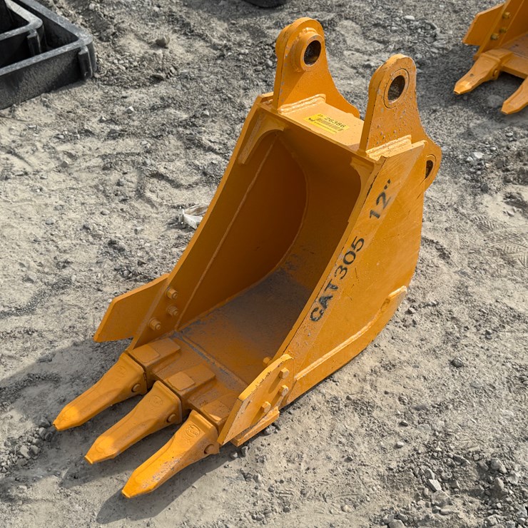 2000 CATERPILLAR 305