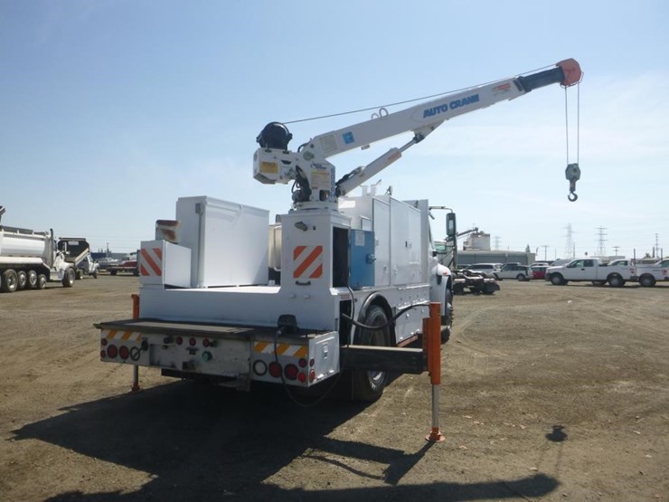 2011-international-durastar-4300-image-13