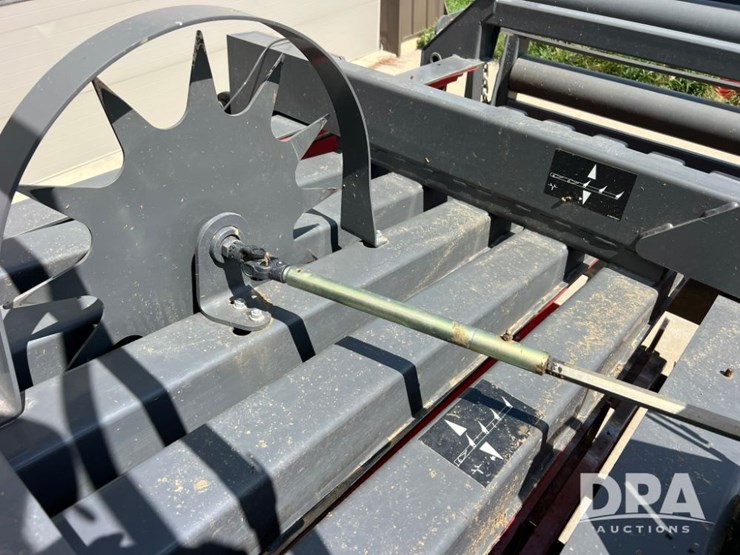 2017-massey-ferguson-2270-image-24