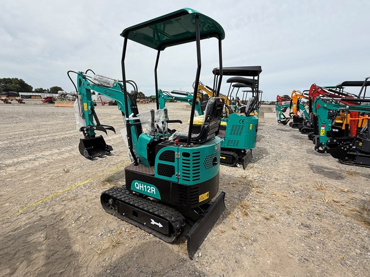 #220-•-#26495-•-unused-cfg-qh12rqh12r-mini-excavator-qh12r202507030543-image-4