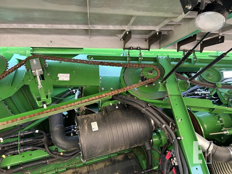 2021-john-deere-s790-image-19