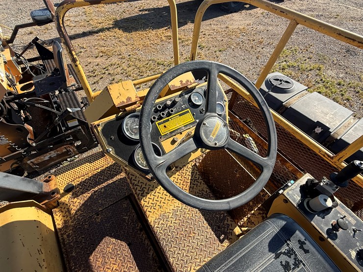 caterpillar-cb-434-image-36