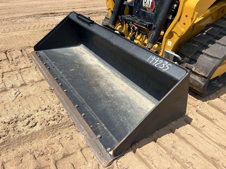 2024-caterpillar-255-skid-steer-image-9