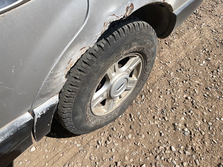 2004-ford-expedition-image-10