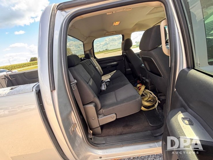 2014-chevrolet-2500hd-image-56