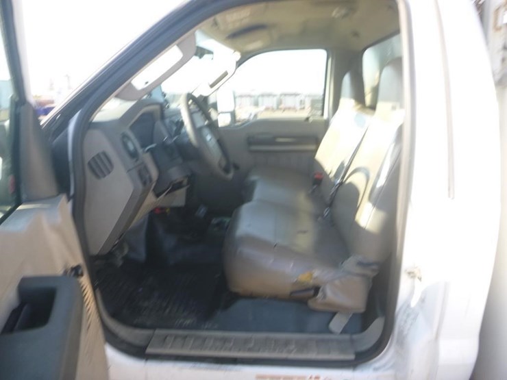 2008-ford-f550-image-13
