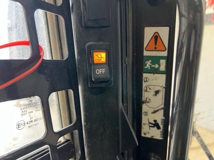 2021-bobcat-t770-image-24