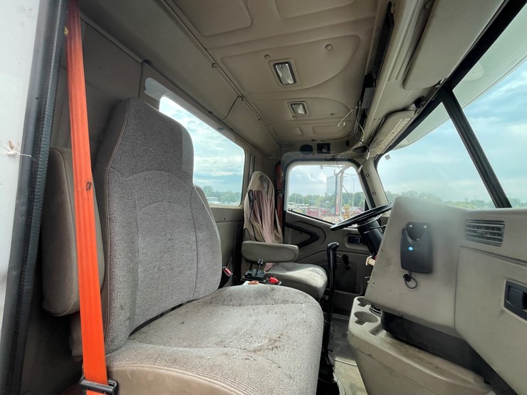 2011-international-9200-image-23