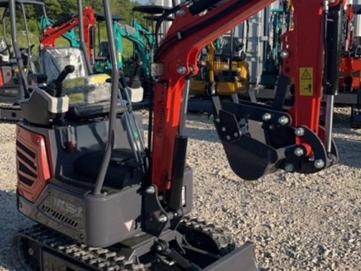 2025-cfg-mx15rx-mini-excavator-image-3
