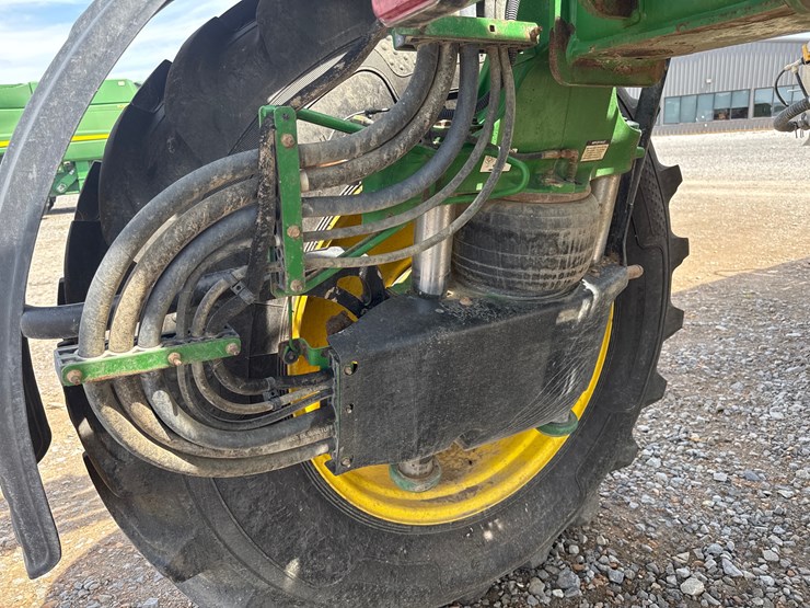 2018-john-deere-r4038-image-22