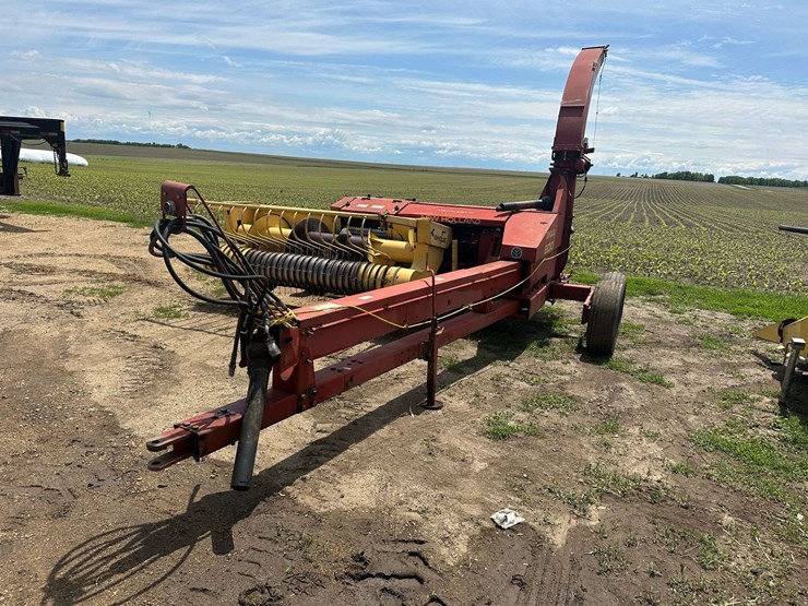 new-holland-900-image-3