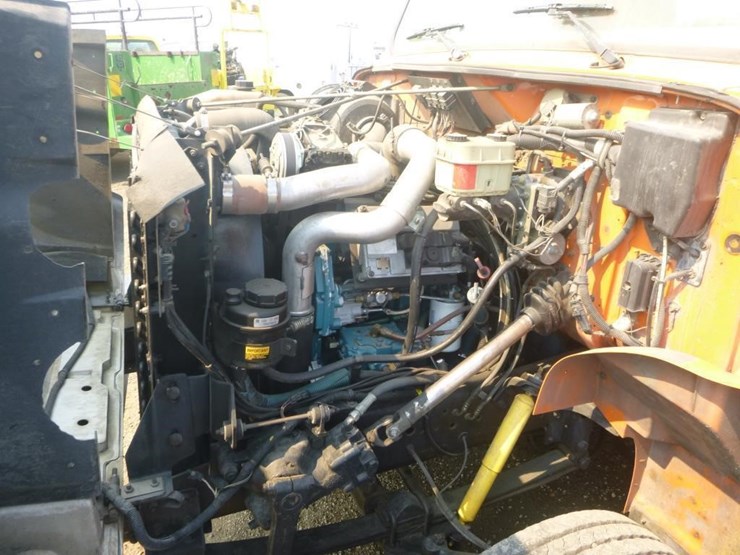 2000-international-4700-image-14