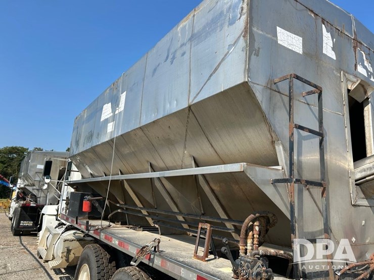 1998-freightliner-dry-tender-truck-(cp0654,-unit-28644)-image-6