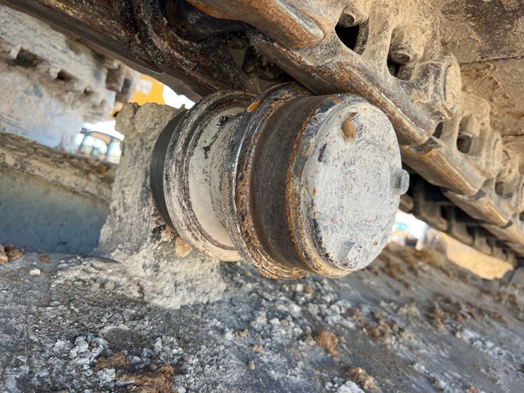 2023-komatsu-pc360-lc-11-image-18
