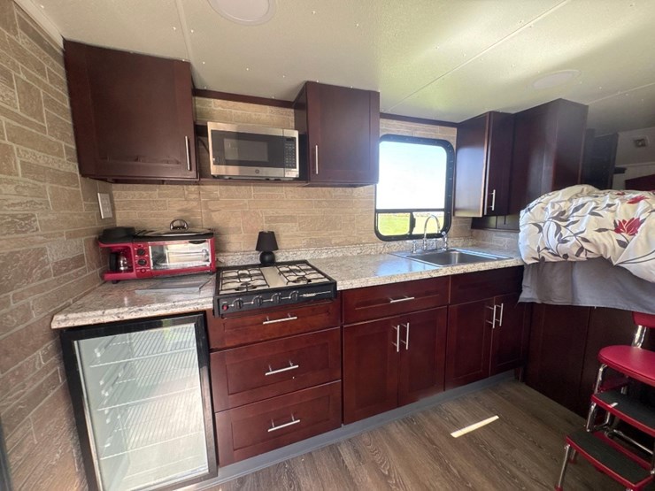 1995-pace-american-8'-x-48'-gooseneck-bunkhouse-tl-image-17