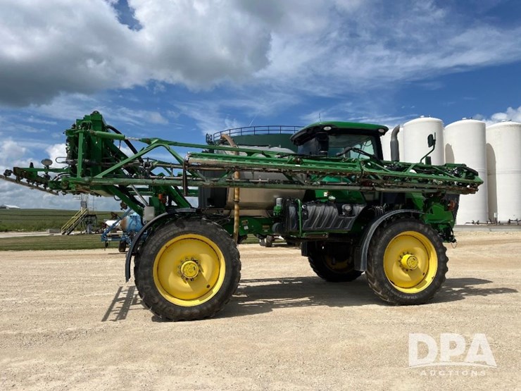 2014-john-deere-r4038-image-10