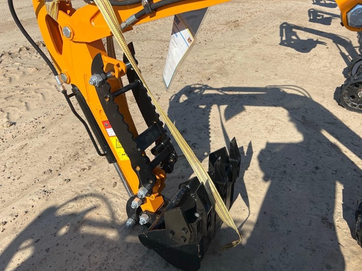 unused-future-ft15j-excavator-image-10