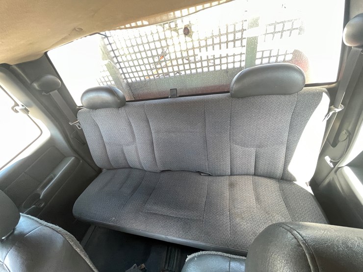 2004-chevrolet-silverado-image-19