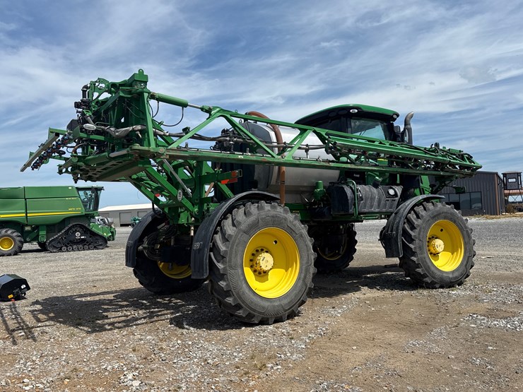 2018-john-deere-r4038-image-4