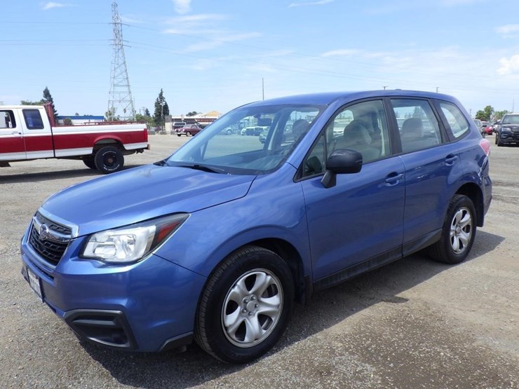 2017-subaru-forester-image-1