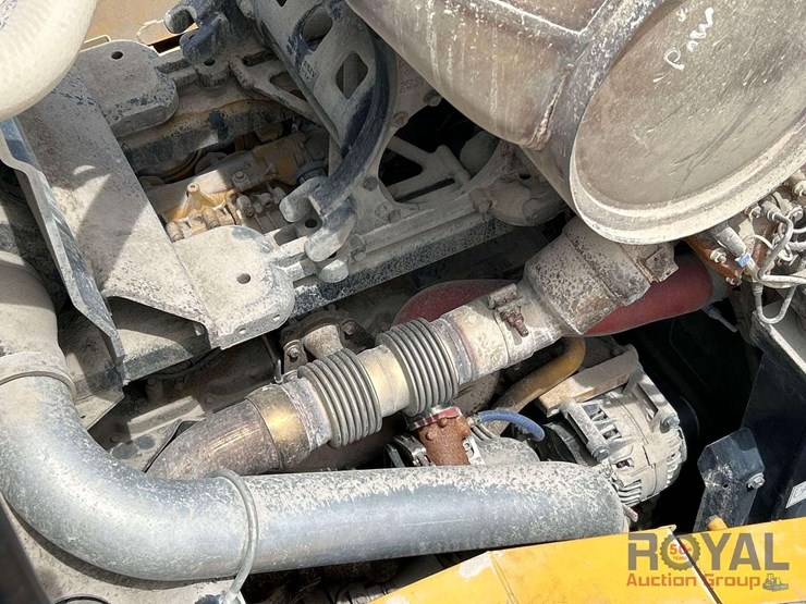 2013-caterpillar-950k-image-10