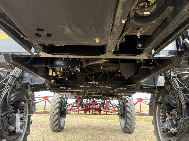 2020-case-ih-patriot-4440-image-80