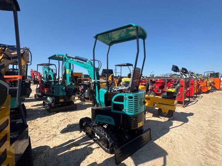unused-cfg-qh12r-excavator-image-5
