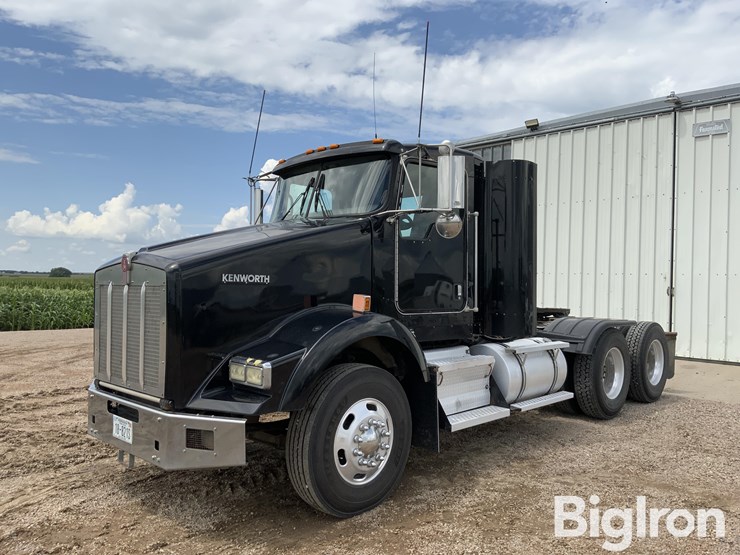 2008-kenworth-t800-image-1