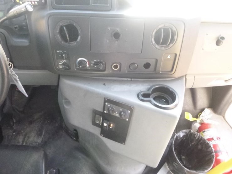 2018-ford-e450-image-9