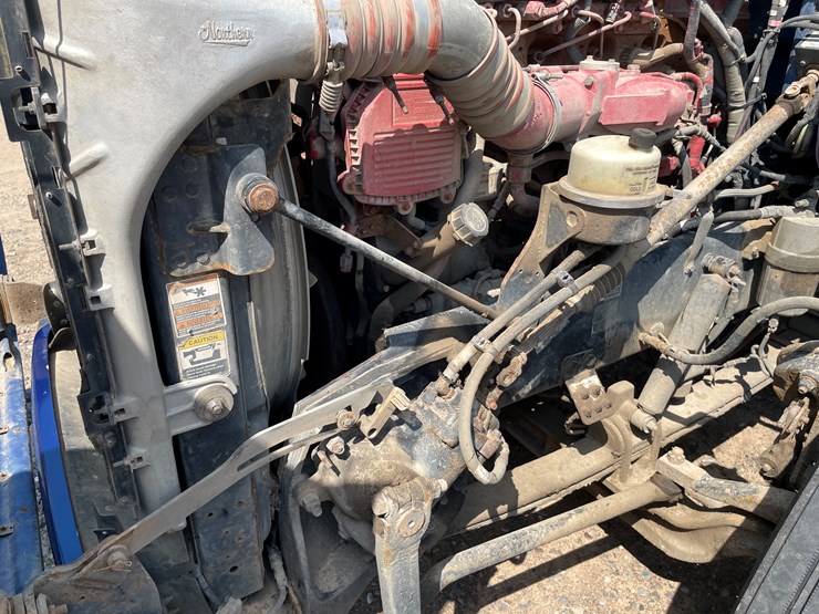 #2108-•-2012-peterbilt-truck-tractor-(has-mn-title-in-delay)-image-28