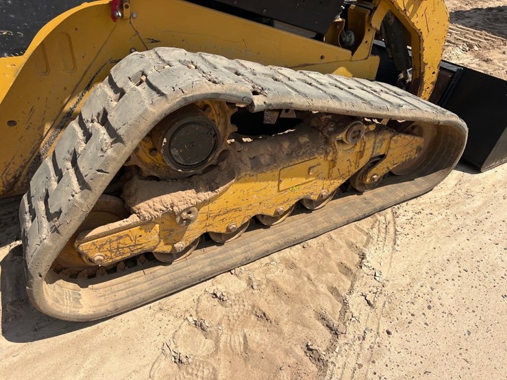 2012-caterpillar-279c2-image-15