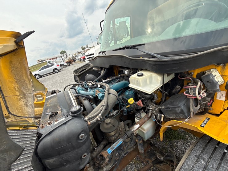 2007-international-durastar-4300-image-6
