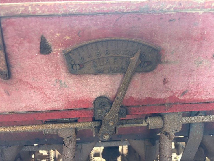 superior-7ft-grain-drill-image-13