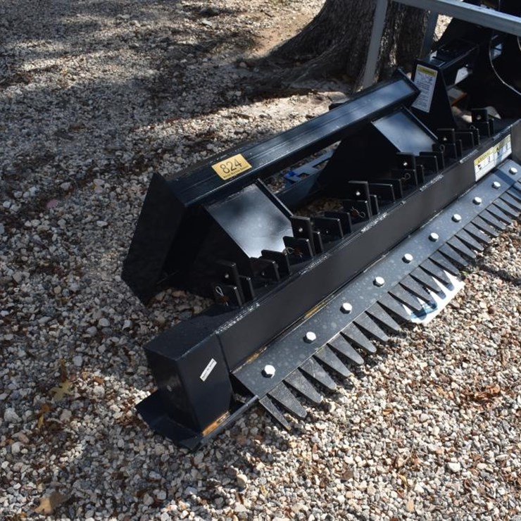 SKID STEER RIPPER