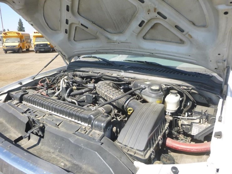 2005-ford-f450-image-25
