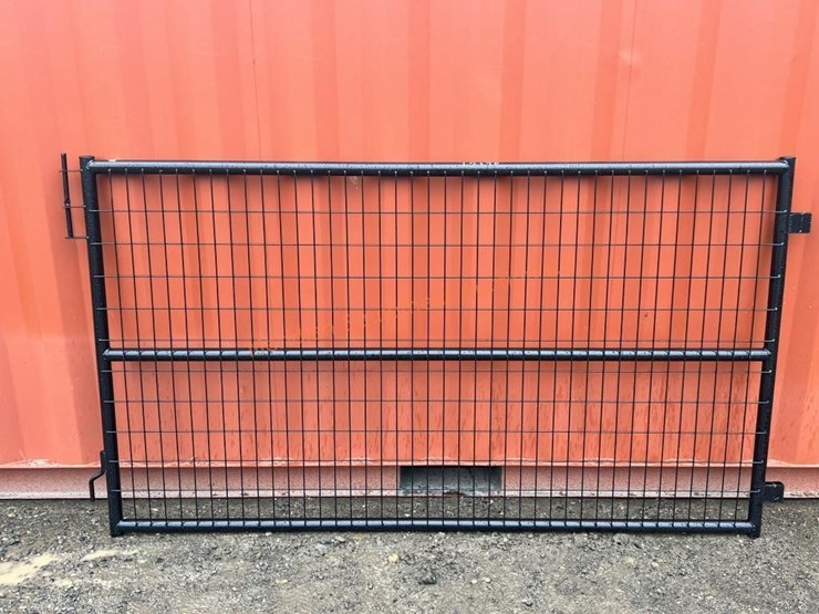 7.5'-x-48"-mesh-panel-new,-bid$-x-4-image-4