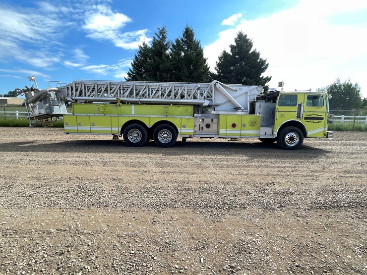 #2011-•-1985-mack-ts100-fire-truck-(has-mn-title)-image-6