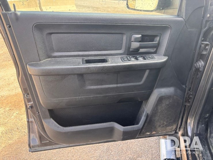 2018-dodge-ram-2500-image-69