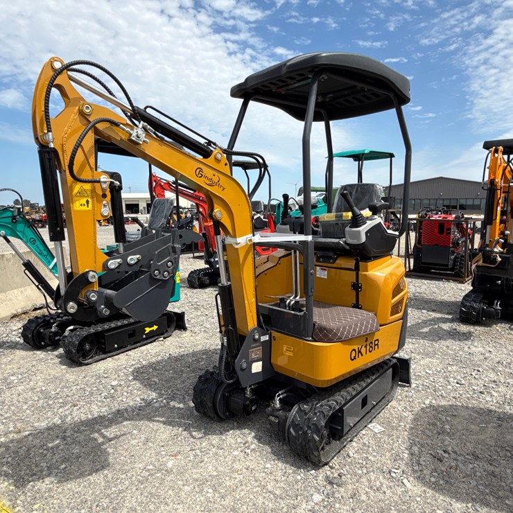#220 • #26488 • Unused CFG QK18R Mini Excavator QK18R202507060510