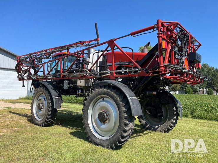 2011-case-ih-patriot-3330-image-16