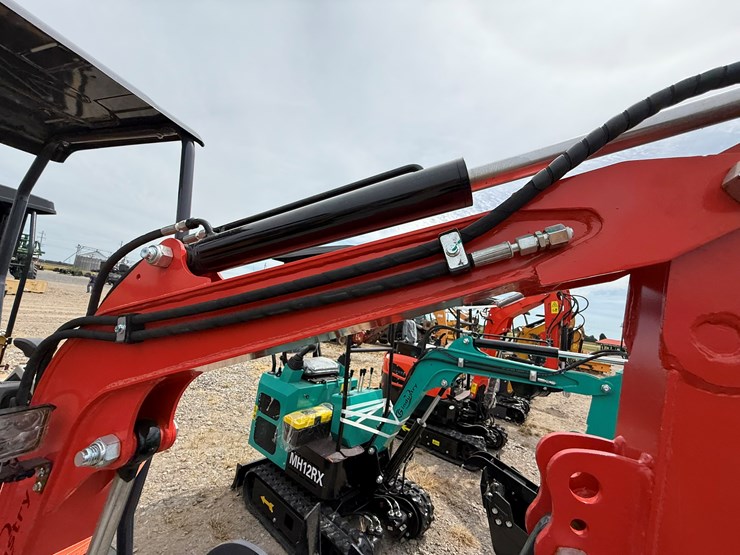 #220-•-#26484-•-unused-cfg-mx15rx-mini-excavator-image-29