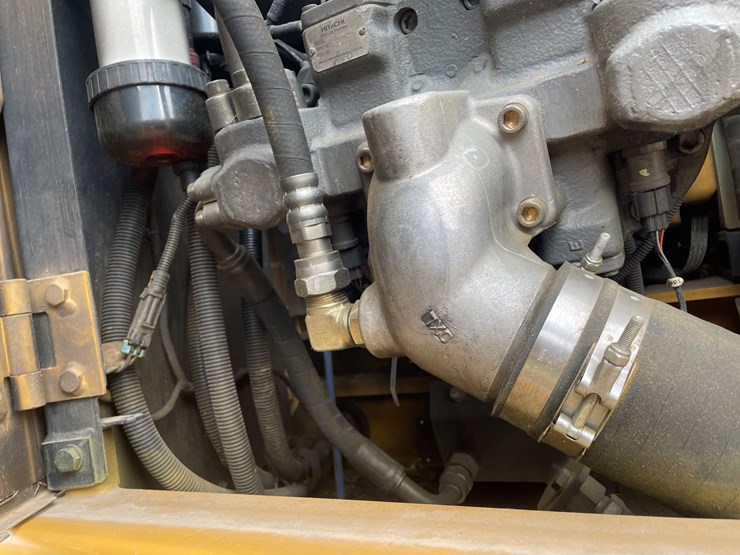 deere-160d-lc-image-8