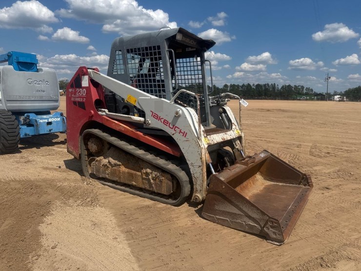 takeuchi-tl230-image-2