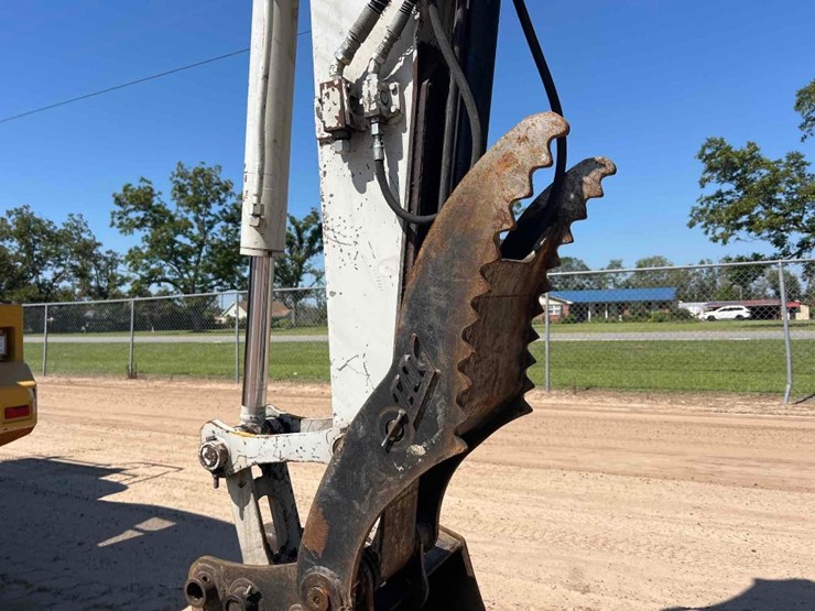 2019-takeuchi-tb290-image-9