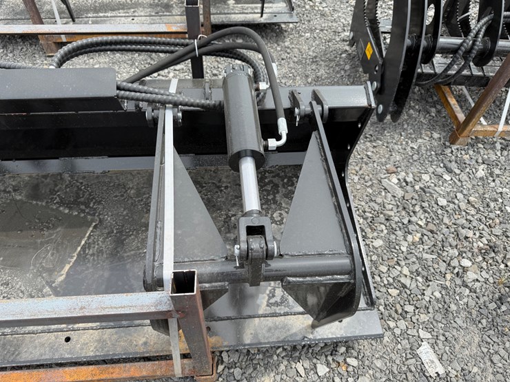 #2000-•-#26527-•-unused-giyi-gy-pg72c-72"-skid-steer-plate-grabber-c-pbzmq722507144-image-7
