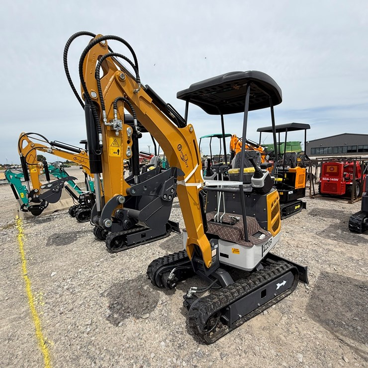 #220 • #26489 • Unused CFG XZ20R Mini Excavator XZ20R202507070018