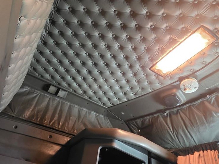 2008-kenworth-t660-image-46