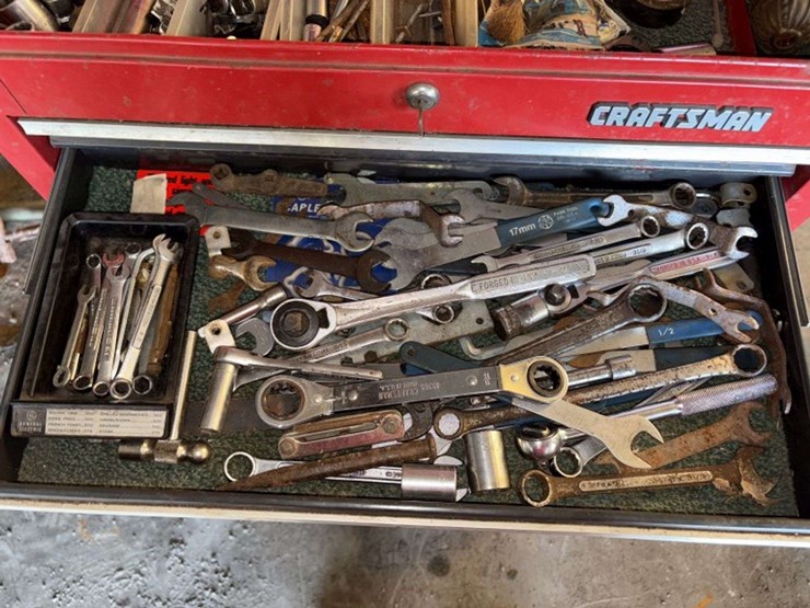 craftsman-tool-chest,-9-drawers,-with-contents-image-6