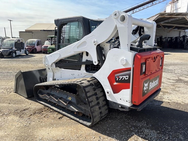 2024-bobcat-t770-image-4